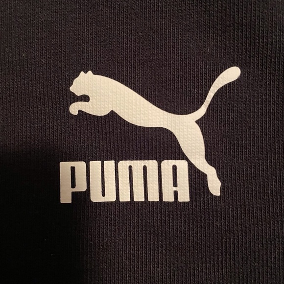 Puma Cropped Sweatshirt Flowered Detailed sleeve. Sz.XL Runs Small - Picture 5 of 8